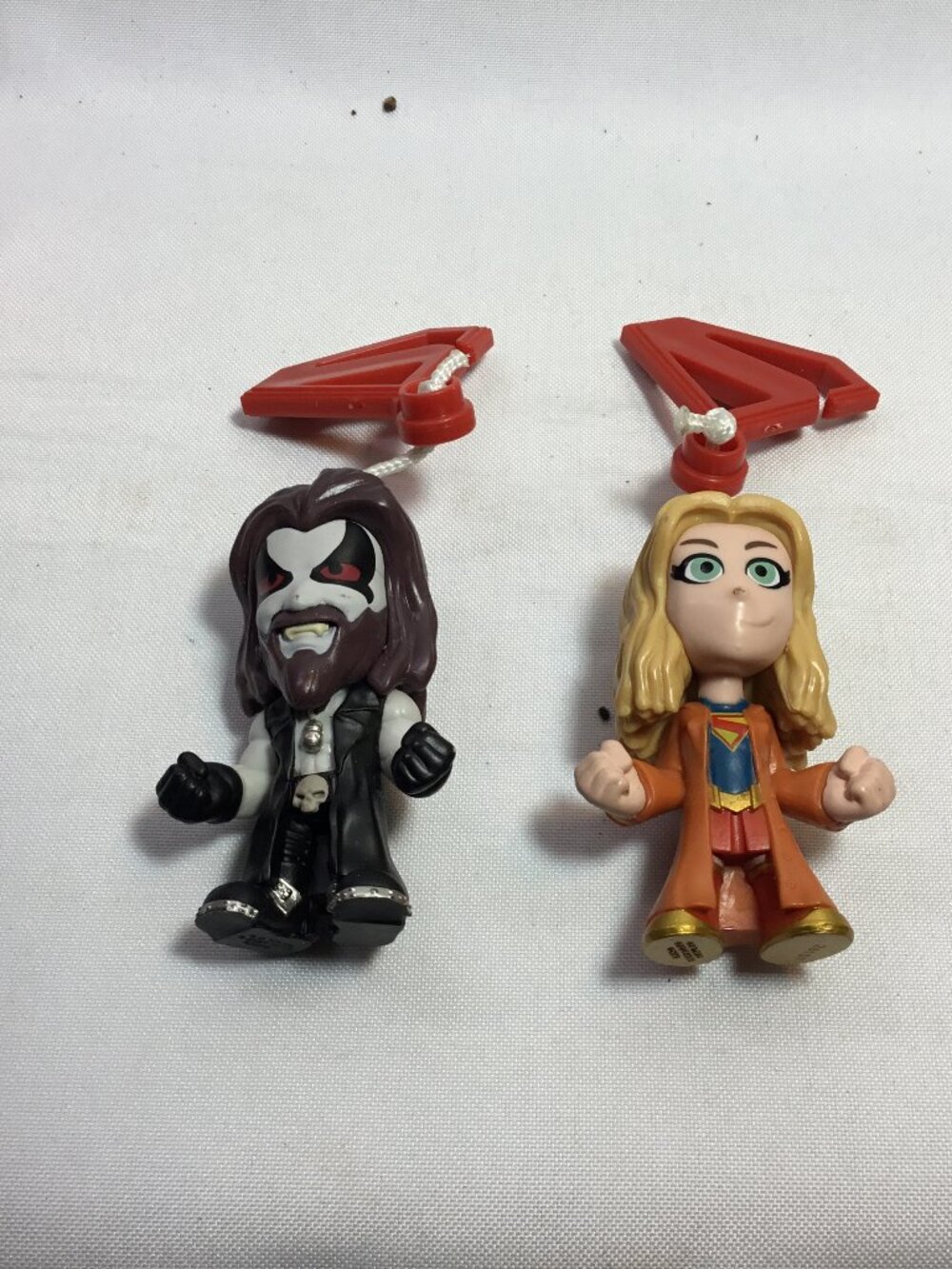 KFC Supergirl Movie Bag Clip Lot Lobo Supergirl DC 2026 Collectibles